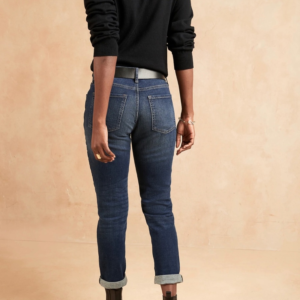 Banana Republic Girlfriend Jeans - Picture 2 of 5
